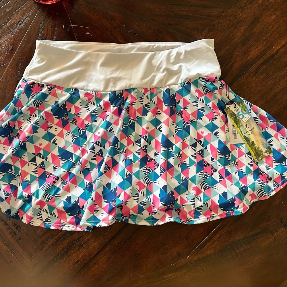 Woman’s Golf skirt NWT